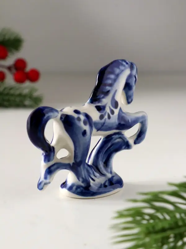 Сувенир Конь на подставке, 8х8 см, гжель