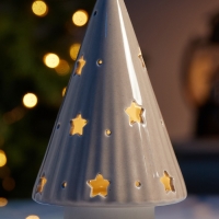 Светодиодная фигура "Елочка бежевая" 16.7х9.7х9.7, 1 LED, LR44x3(в компл.), Т/БЕЛЫЙ Светодиодная фигура "Елочка бежевая" 16.7х9.7х9.7, 1 LED, LR44x3(в компл.), Т/БЕЛЫЙ