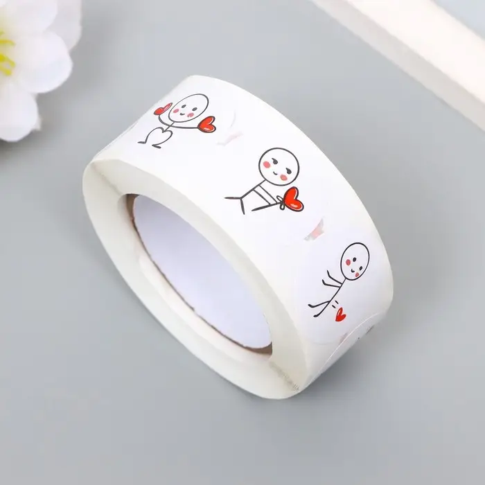 Наклейка бумага "Романтик" d=2,5 см 500 шт в рулоне 3х6,5х6,5 см