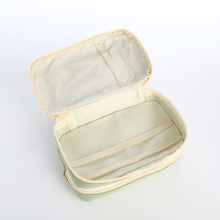 Косметичка на молниях, цвет зелёный Косметичка на молниях, цвет зелёный