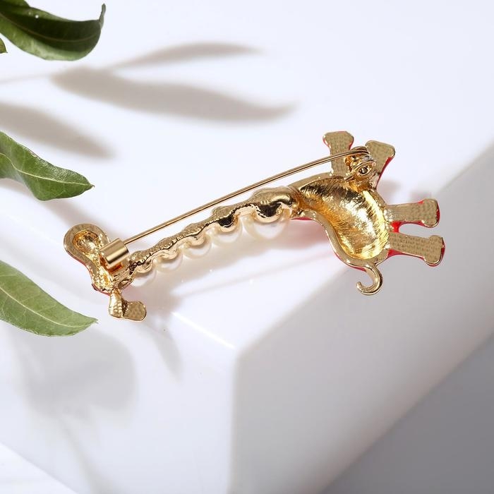 Брошь &laquo;Жираф весёлый&raquo;, цвет красно-белый в золоте