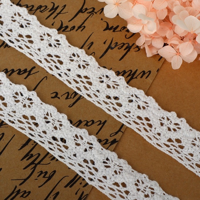 Кружево вязаное, 27 &plusmn; 3 мм &times; 2,7 &plusmn; 0,5 м, цвет белый