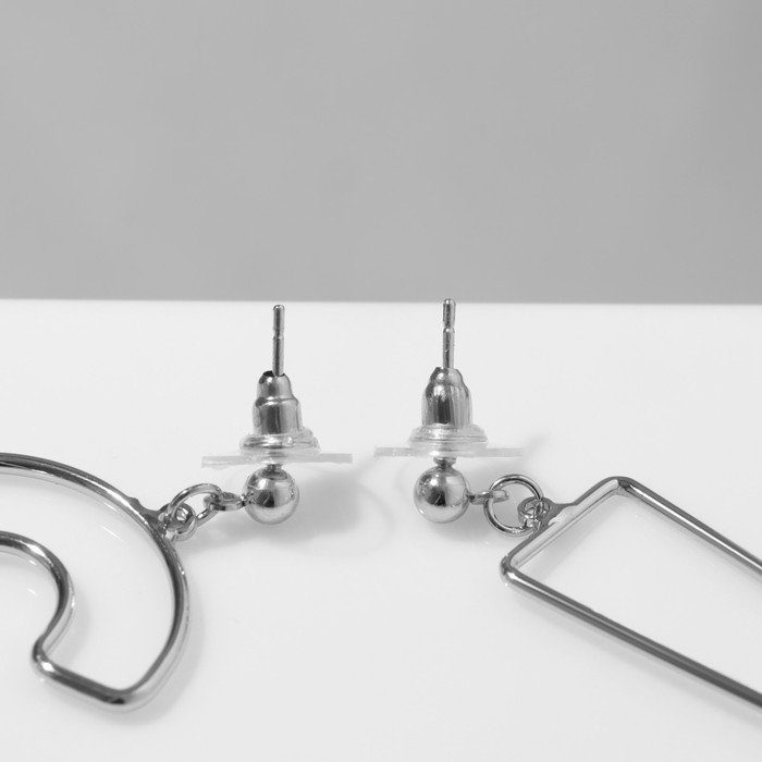 Серьги металл &laquo;Знаки&raquo;, цвет серебро