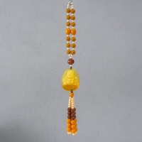 Подвеска пластик "Хотэй" имитация камня 3х4,8х36 см Подвеска пластик "Хотэй" имитация камня 3х4,8х36 см