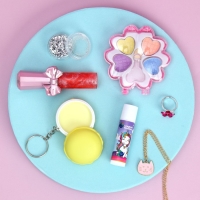 Набор детской косметики &laquo;Для тебя, милашка&raquo;&lrm;, тени, блеск для губ, бальзам для губ, глиттер, кольцо, подвеска