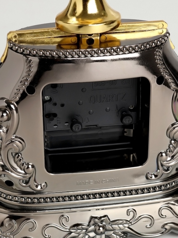 Часы будильник настольные, на батарейках, 25 х 17 х 6.3 см, циферблат d-7 см