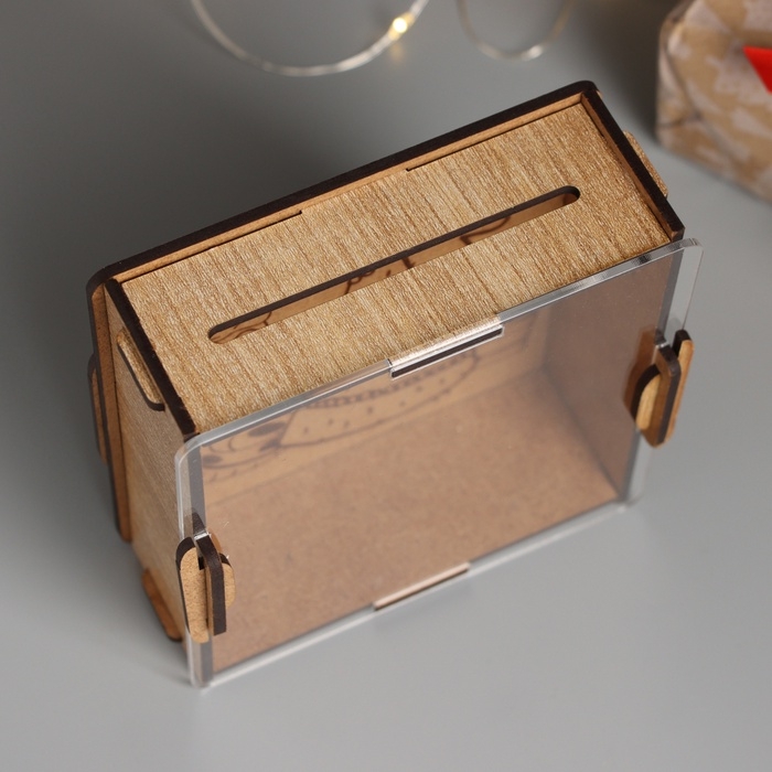 Новогодняя копилка с акрилом Новогодняя копилка с акрилом "Змея. Праздник" 12х12х4 см