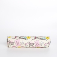 Косметичка-пенал на молнии, цвет бежевый Косметичка-пенал на молнии, цвет бежевый