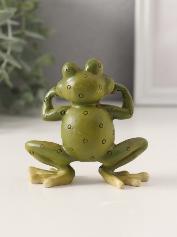 Сувенир полистоун "Лягушонок строит рожицы, с цветами на животике" 10,5х4х8,5 см