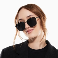 Очки солнцезащитные поляризационные, дужка 14.3 см, ширина 13 см, линза 5 х 5.7 см