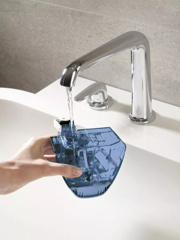 Моющий пылесос Clean&Steam Multi VP8561RH с пароочистителем