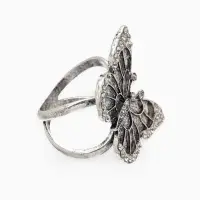 Кольцо для платка "Бабочка", цвет белый в чернёном серебре