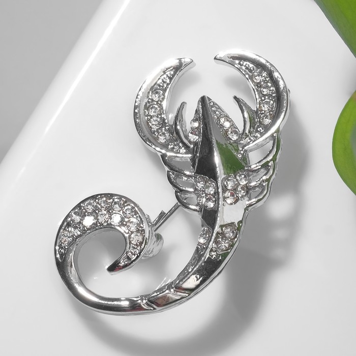 Брошь &laquo;Скорпион&raquo; изящный, цвет белый в серебре