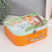 Шкатулка картон сундучок "Милый жирафик на лесной полянке" 25х10х18,5 см Шкатулка картон сундучок "Милый жирафик на лесной полянке" 25х10х18,5 см