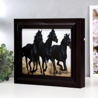 Ключница "Черные кони" Венге 26х31х4,5 см Ключница "Черные кони" Венге 26х31х4,5 см