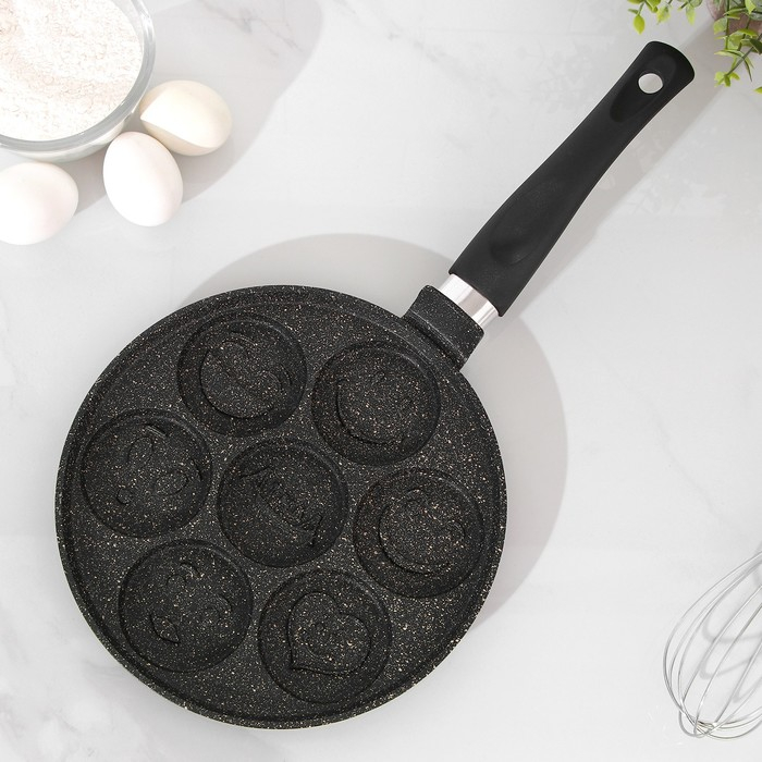 Сковорода &laquo;Оладница&raquo;, d=23 см, пластиковая ручка, антипригарное покрытие, цвет чёрный