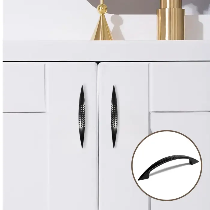 Ручка-скоба мебельная ТУНДРА STANDART РС003, м/о 96 мм, цвет черный