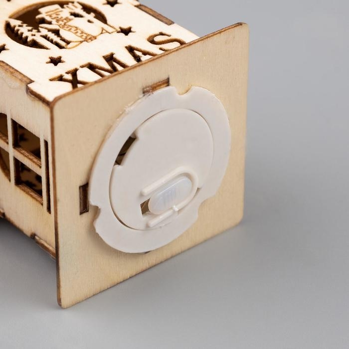 Ёлочная игрушка &laquo;Домик со снеговиком&raquo;, от батареек, свечение тёплое белое