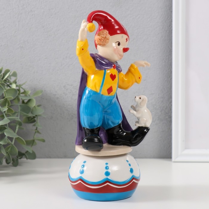 Сувенир керамика музыкальный Сувенир керамика музыкальный "Клоун с пёсиком, стоит на шаре" 9х10х20,7 см