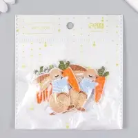 Декор для творчества текстиль вышивка "Кролик с морковкой" 6х5,2 см