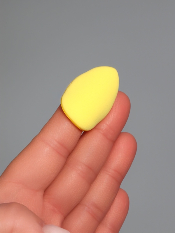 Набор спонжей д/макияжа 2 шт: капля, пуховка в пласт футляр латекс желтый пакет QF