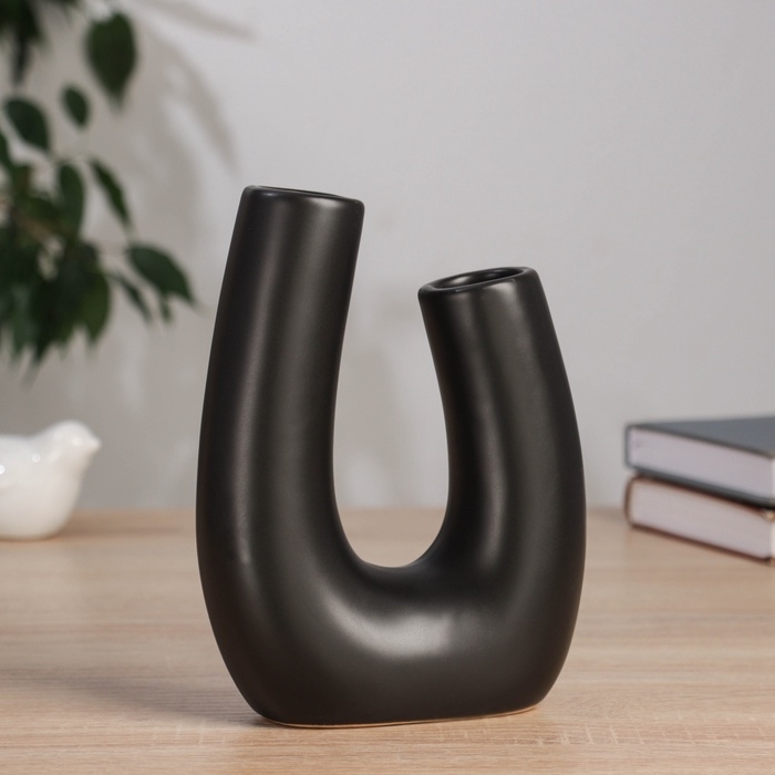 Керамическая ваза декоративная настольная «Уэйн», для цветов, сухоцветов, d-4 см, 17.5×13 см, чёрный Керамическая ваза декоративная настольная «Уэйн», для цветов, сухоцветов, d-4 см, 17.5×13 см, чёрный