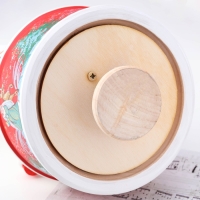 Сувенир музыкальный "Новогодняя тройка", красный