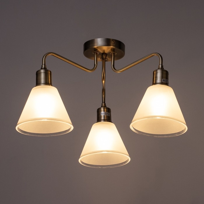 Люстра "Патриция" 3х40Вт Е27 Белый, золото 56х56х35см