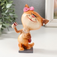 Сувенир полистоун лак "Кошечка с бокалом" 8,3х6,2х13,8 см Сувенир полистоун лак "Кошечка с бокалом" 8,3х6,2х13,8 см