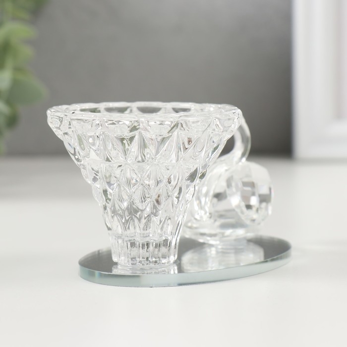 Подсвечник стекло на 1 свечу d=4 см "Лебедь на пруду" 8,5х5,5х6 см