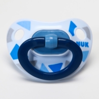 Соска-пустышка ортодонтическая, силикон, от 6 мес., в контейнере &laquo;Трейгольники&raquo;