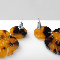 Серьги акрил &laquo;Листья&raquo; пятнистые, цвет чёрно-жёлтый