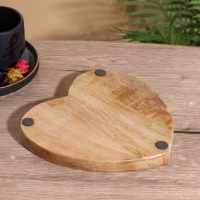 Блюдо в форме сердца &laquo;Крабы&raquo;, дерево манго, 20.5&times;20&times;2.3 см