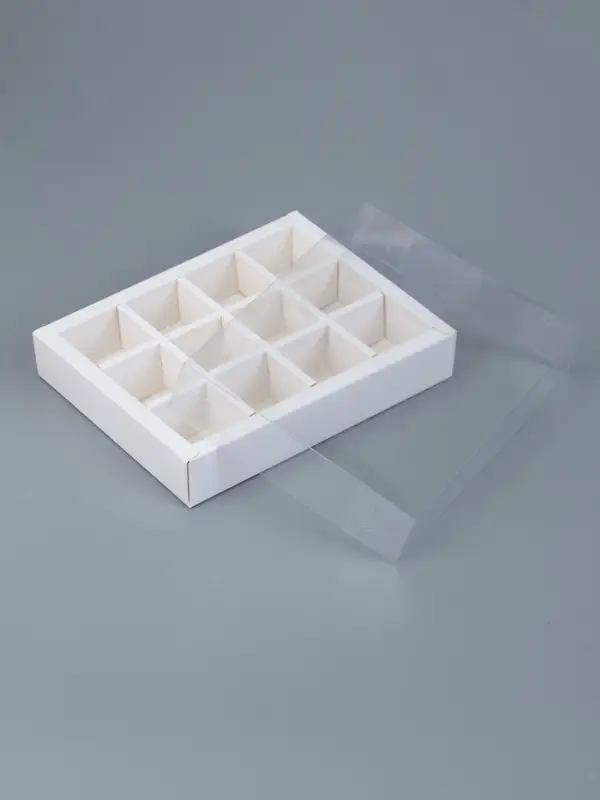 Коробка для 12 конфет, 19 х 15 х 3,5 см Белая с прозрачной крышкой