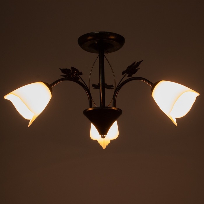 Люстра "Сусана" 3х15Вт Е27 черный/золото 53х53х32см BayerLux