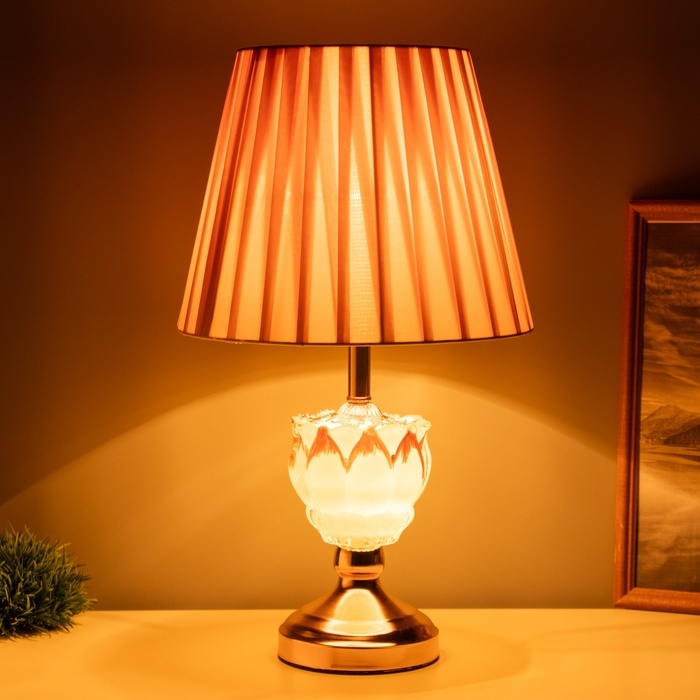 Лампа настольная "Инез" 1х40Вт Е27 1х4Вт LED золото/бежевый 25х25х45см