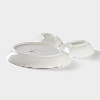 Блюдо фарфоровое для подачи Magistro &laquo;Ушастый зай&raquo; с двумя соусниками, 27&times;22,5 см, цвет белый