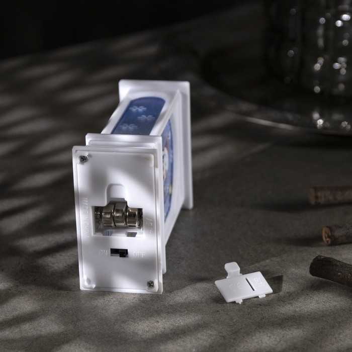 Светодиодная фигура &laquo;Фонарь со снеговиком&raquo; 7 &times; 13 &times; 3.5 см, пластик, батарейки AG13х3 (в комплекте), свечение тёплое белое