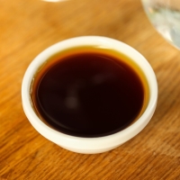 Бальзам безалкогольный &laquo;С пантогематогеном&raquo;: шиповник, рябина, красный корень, золотой корень, зверобой, аир, девясил, пантогематоген, в пластиковой бутылке, 250 мл.