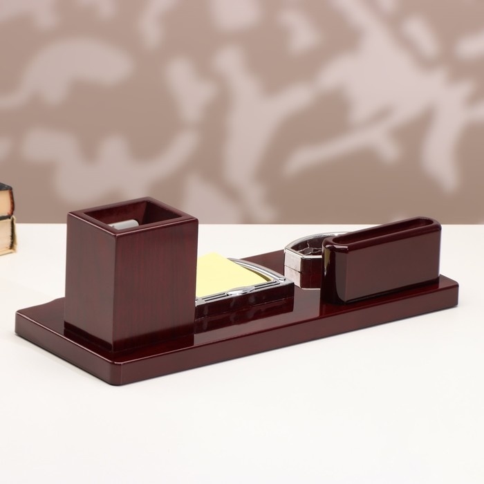 Набор настольный канцелярский 4в1 с часами Набор настольный канцелярский 4в1 с часами