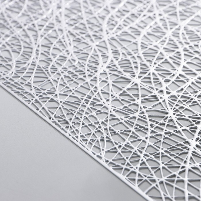 Дорожка на стол Доляна &laquo;Паутинка&raquo;, 30&times;150 см, цвет серебряный