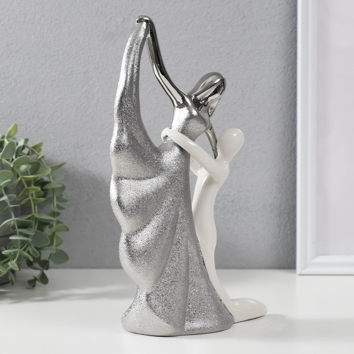 Сувенир керамика Сувенир керамика "Вальс" серебристо-белый 24,6х15х7 см