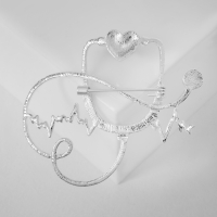 Брошь &laquo;Стетоскоп&raquo; кардиограмма, цвет красно-серый в серебре