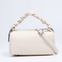 Сумка-багет на молнии, цвет молочный Сумка-багет на молнии, цвет молочный