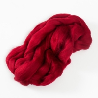 Шерсть для валяния 100% полутонкая шерсть 50 гр (091, вишня) Шерсть для валяния 100% полутонкая шерсть 50 гр (091, вишня)