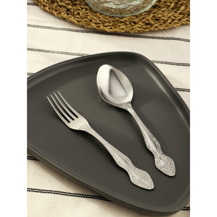 Набор столовых приборов &laquo;Тройка&raquo;, 12 предметов, толщина 2 мм, цвет серебряный