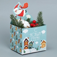 Коробка новогодняя для мини-букетов &laquo;С новым годом&raquo;, 12 х 17 х 10 см, Новый год