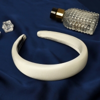 Ободок для волос "Лира" 3 см, бежевый Ободок для волос "Лира" 3 см, бежевый