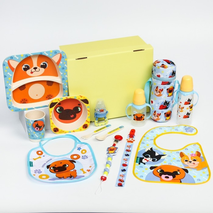 Подарочный набор &laquo;Песики&raquo; 13 в 1: бутылочка 2 шт., нагрудник 2 шт., ниблер, держатель для пустышки 2 шт., термосумка, набор посуды из бамбука: тарелка, миска, стакан, ложка, вилка