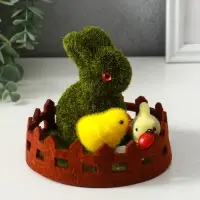 Сувенир пасхальный "Зайчик с цыплятами на лужайке с забором" 12,5х12,5х10,5 см